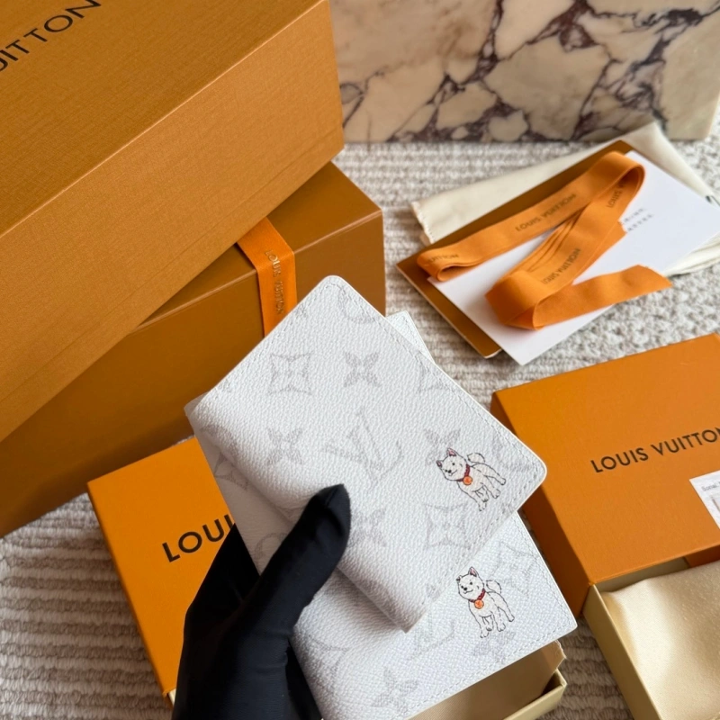 New Monogram card holder-box