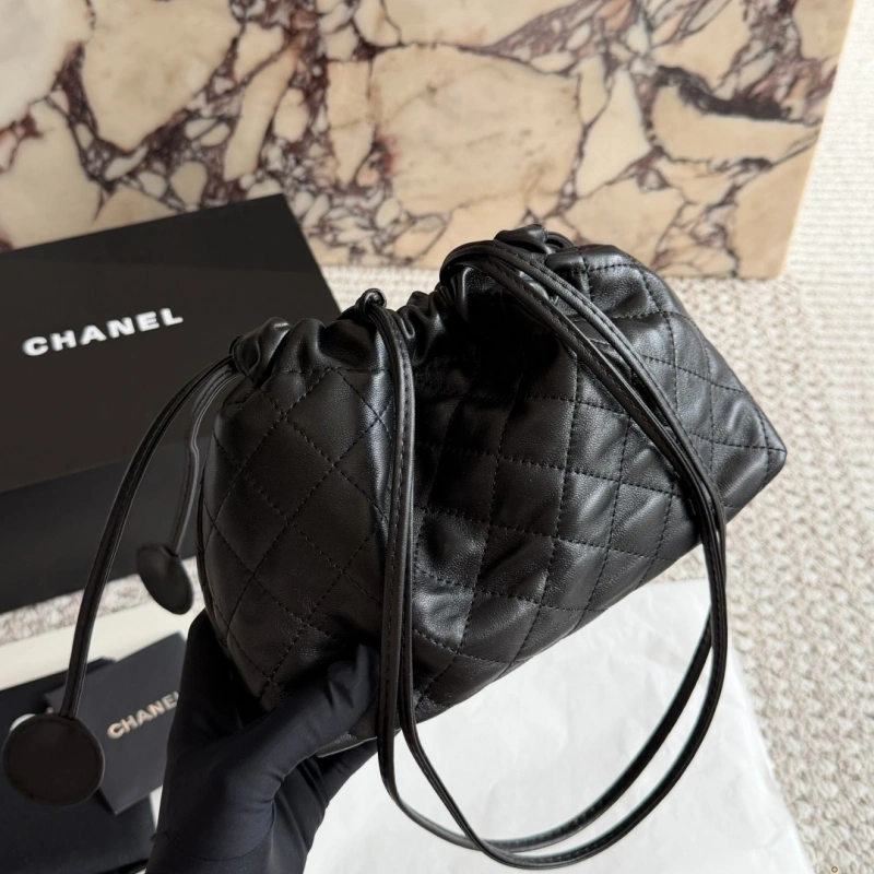 Sheepskin Cloud Bag, Black Quilted-box