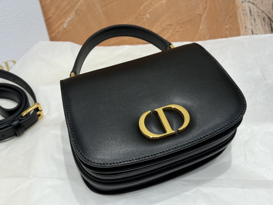 Crossbody Handheld Versatile Elegant Bag Classic Simple Women’s Bag-comes with gift box