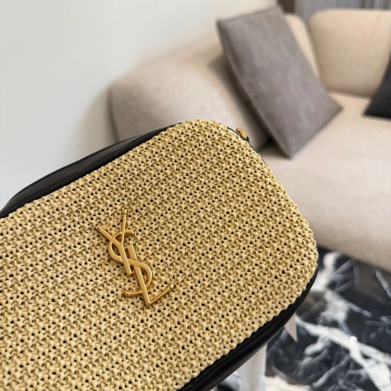 “Black and Gold Tassel Camera Bag-no box