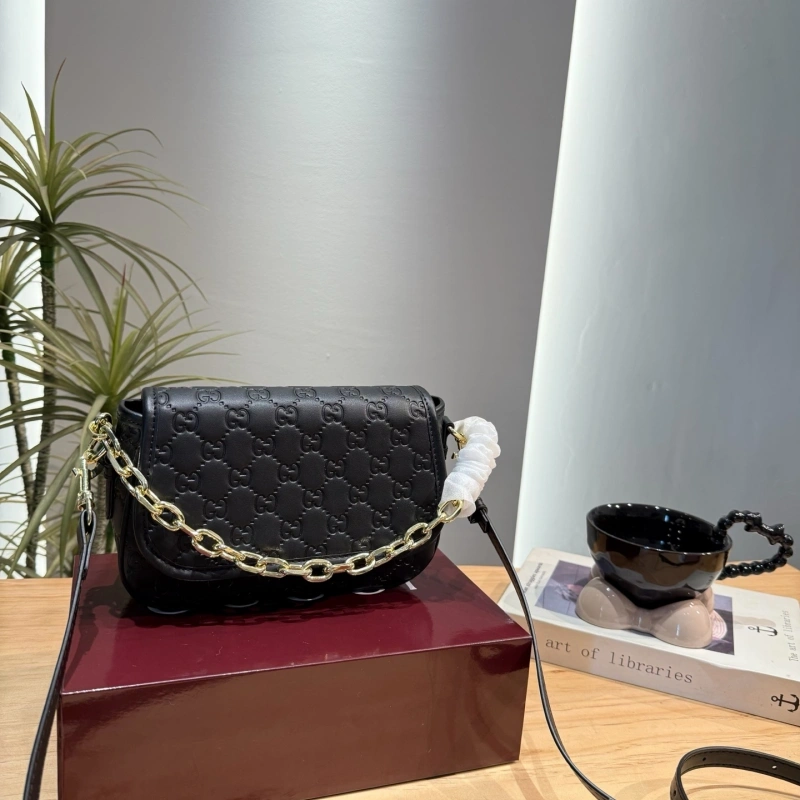 Classic GG embossing-box