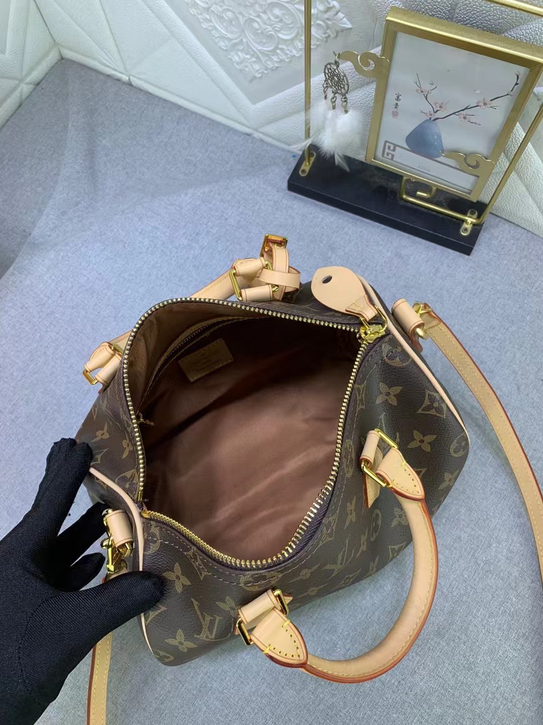 Authentic genuine leather broadband crossbody bag, women’s new classic hand-held single shoulder vintage Boston pillow bag-without packaging box