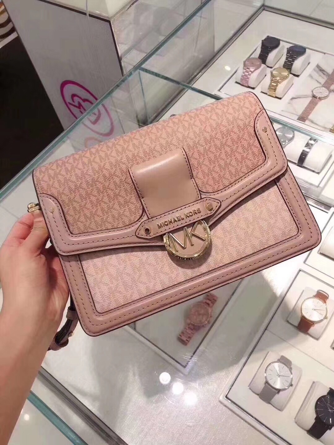 Advanced fashion trendy leather shoulder bag, fashionable commuting diagonal cross bag, women’s retro small square bag-comes with gift box