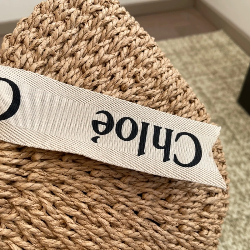 This new straw basket bag-no box