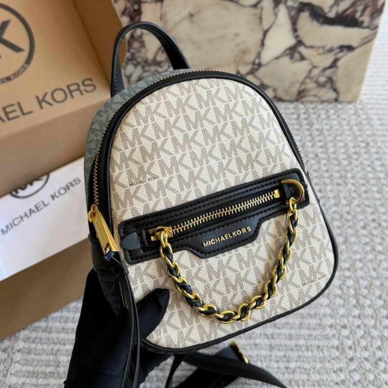 A backpack that can be worn as a crossbody bag-box