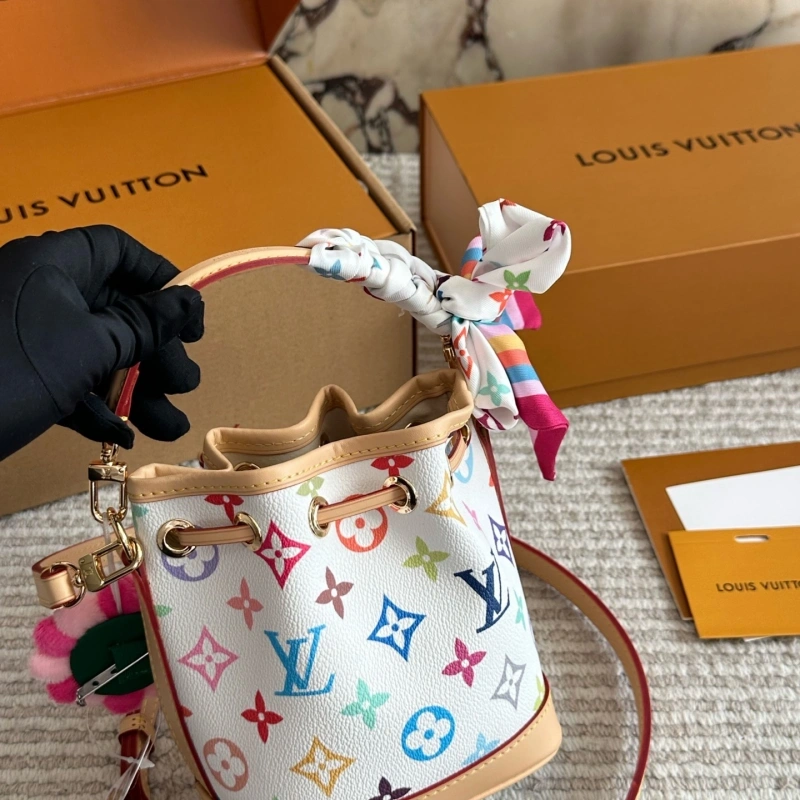 Small bucket bag-box