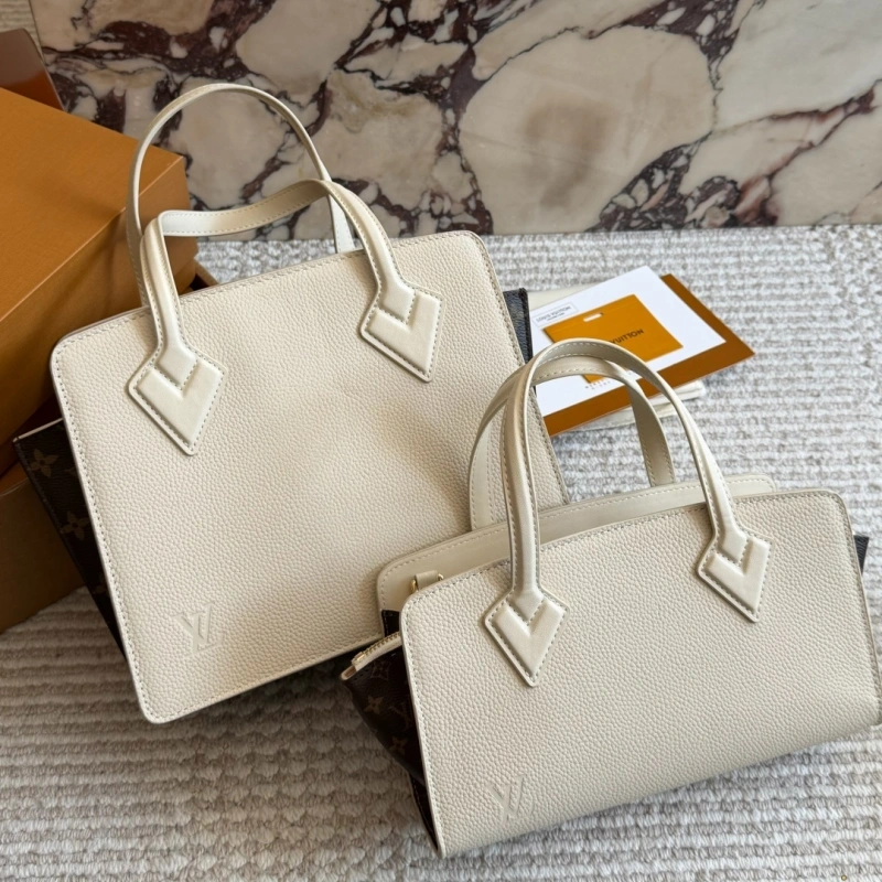 L’s new arrival: Full-grain cowhide shoulder bag / handbag-box