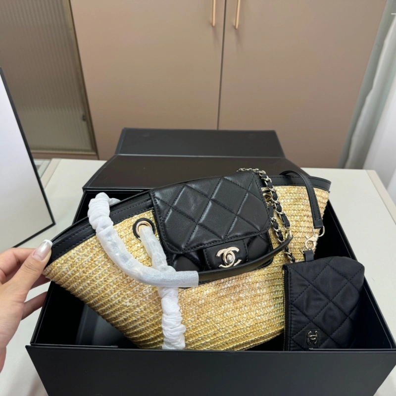 Chain-strap Woven Shopper-box