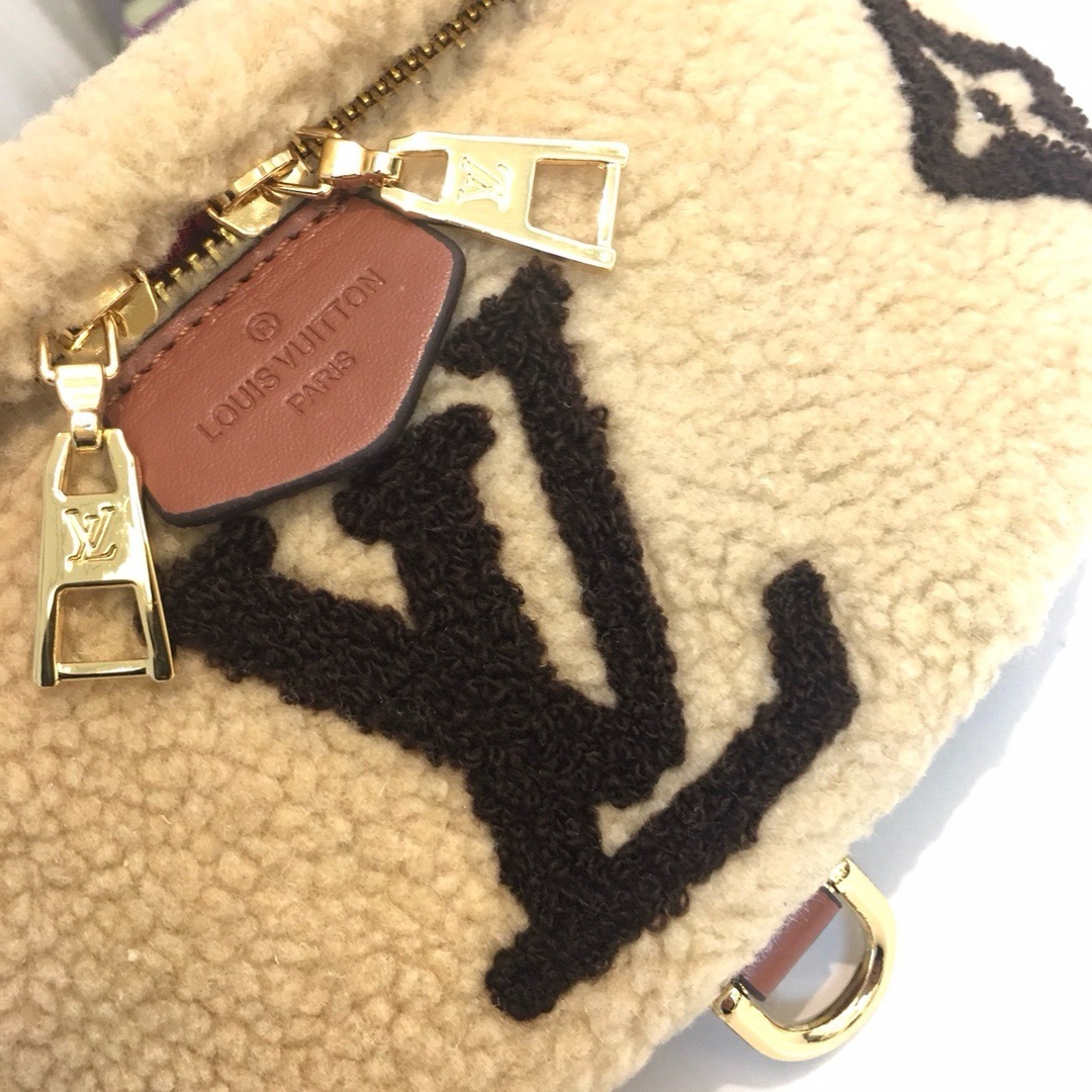 LV fashion new backpack casual waist bag cross-body bag outdoor sports backpack-without packaging box