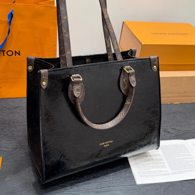 New Limited Edition Glossy Cracked Texture Jungle Tote-no box