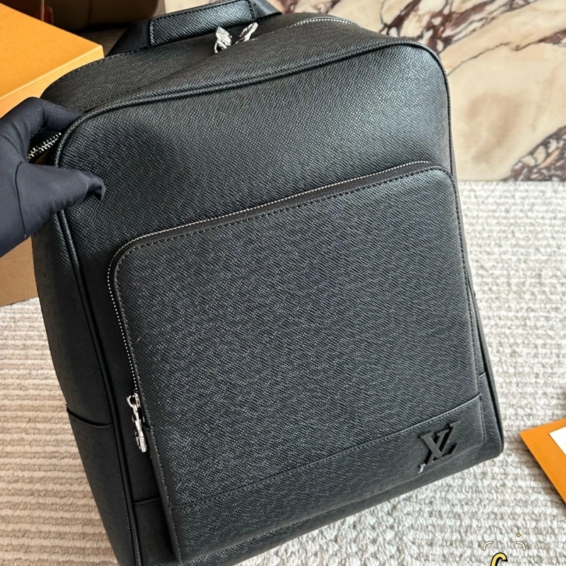 L home backpack ● ultra-high-definition hardware l0go logo-no box