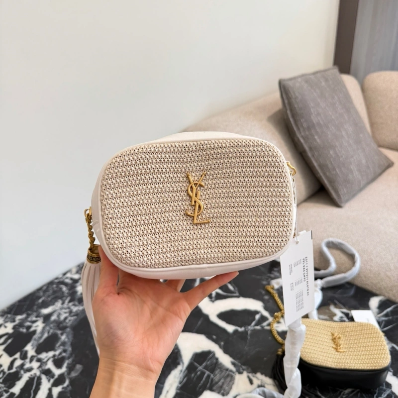 “Black and Gold Tassel Camera Bag-no box