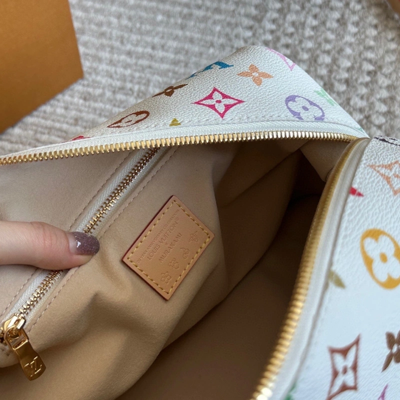 A favorite double-zipper toiletry bag-box