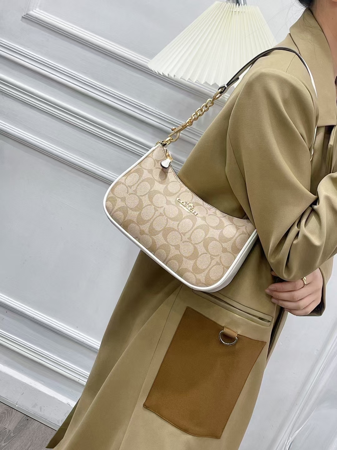 Coach underarm bag and tote shoulder bag