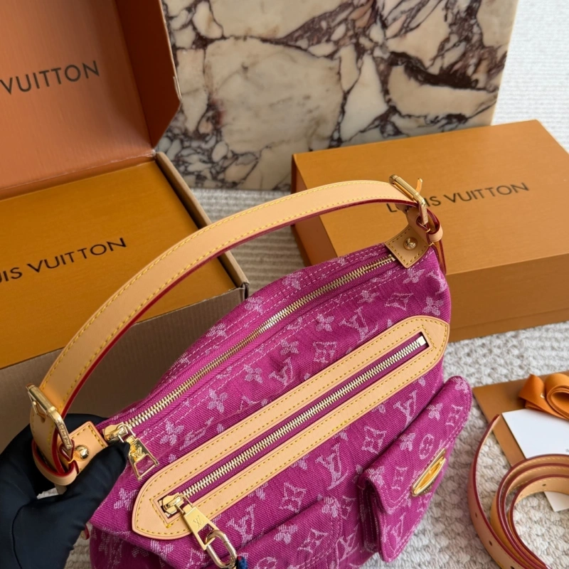 Denim bags are perfect for spring and summer-box