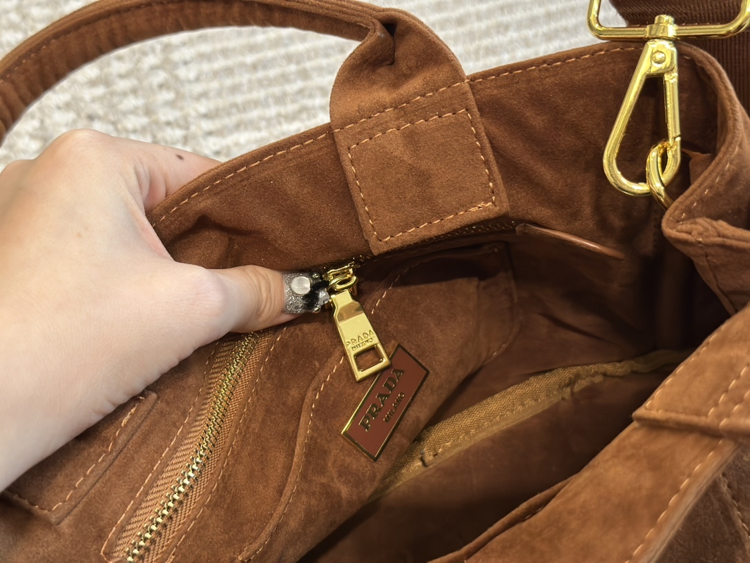 Autumn and winter new matte suede cowhide retro high-end commuting fashion handbag crossbody bag small bag for women-without packaging box