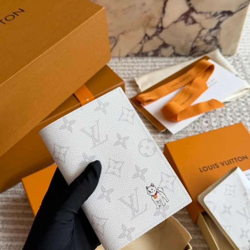 New Monogram card holder-box