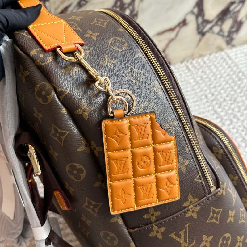 A must-have backpack for classic hipsters-no box