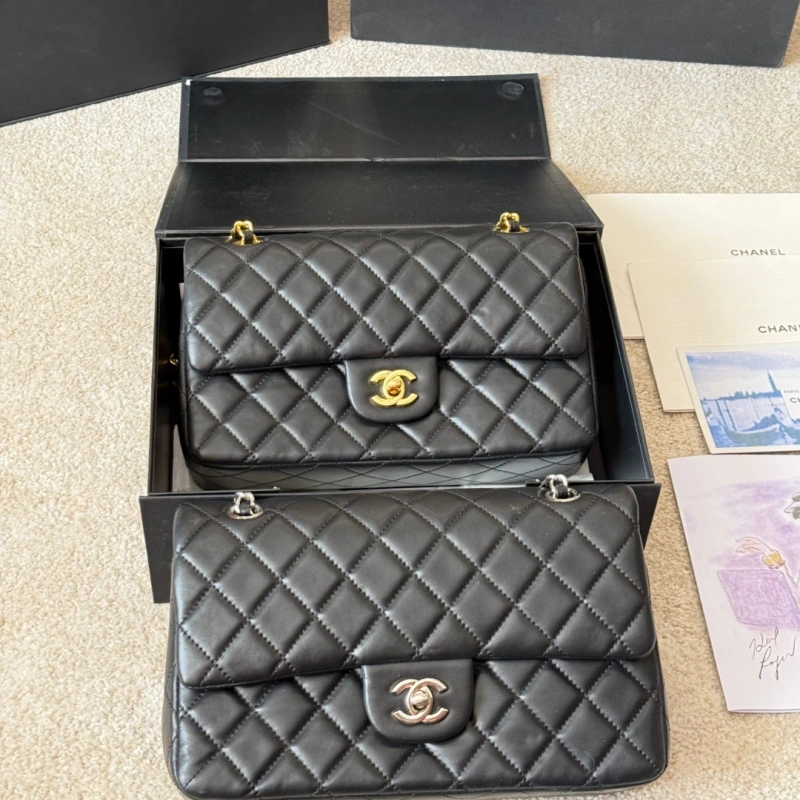 Classic Flap Bag with Chain Strap-box