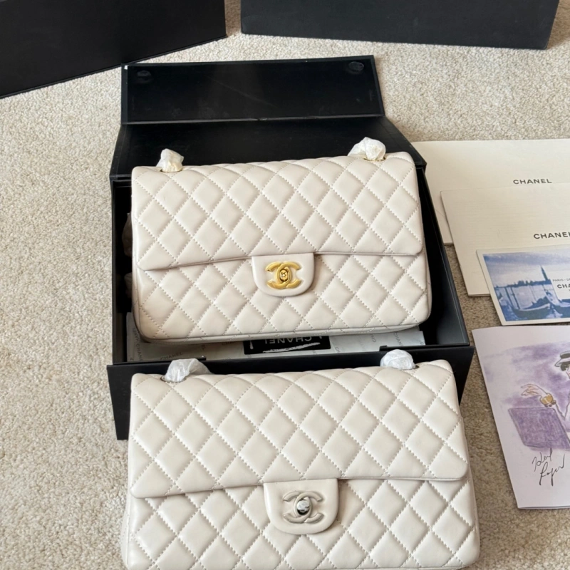 Classic Flap Bag with Chain Strap-box