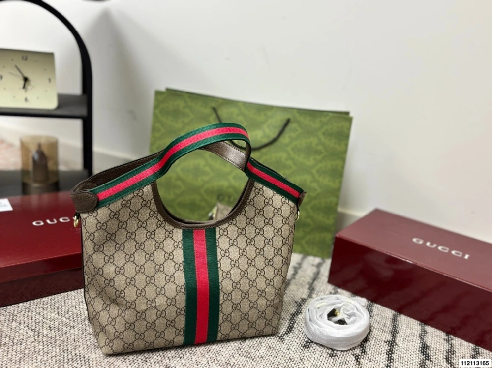 G family tote series no  box