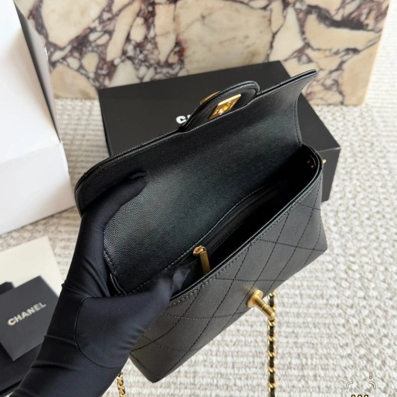 Pique Texture Flap Bag with Gold-box