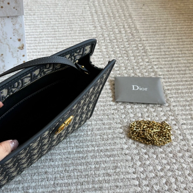 D home Oblique Chain Bag-box