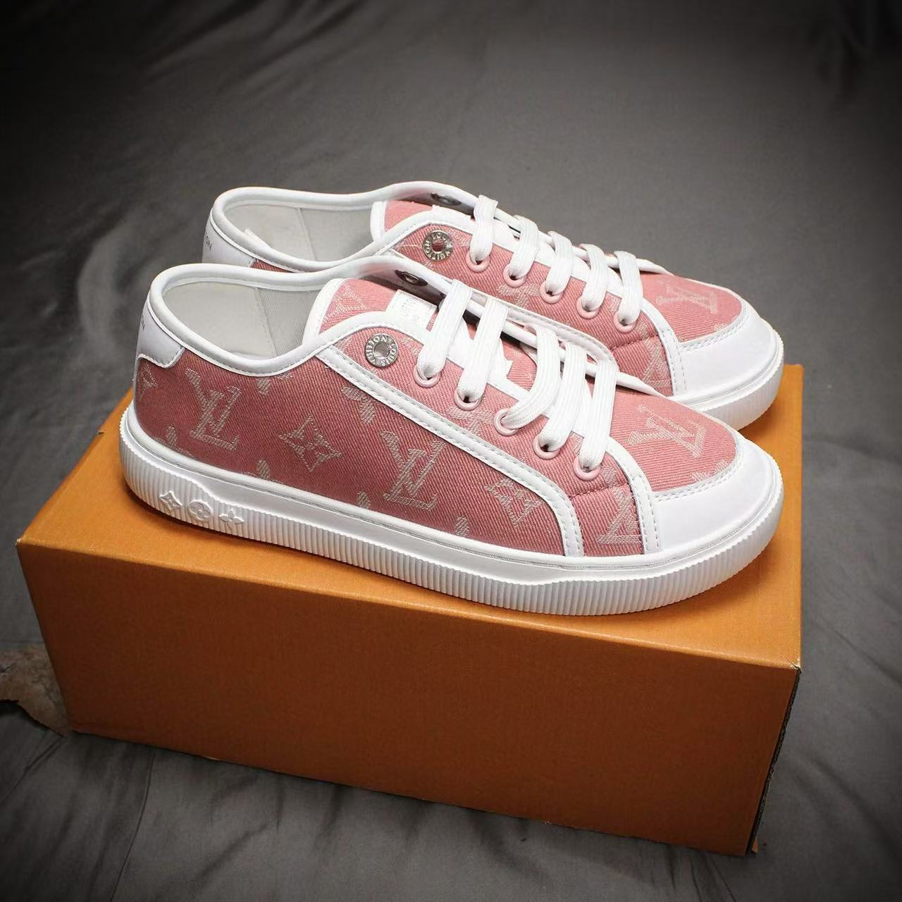 LV  Classic