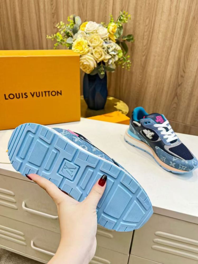 LV  sneakers