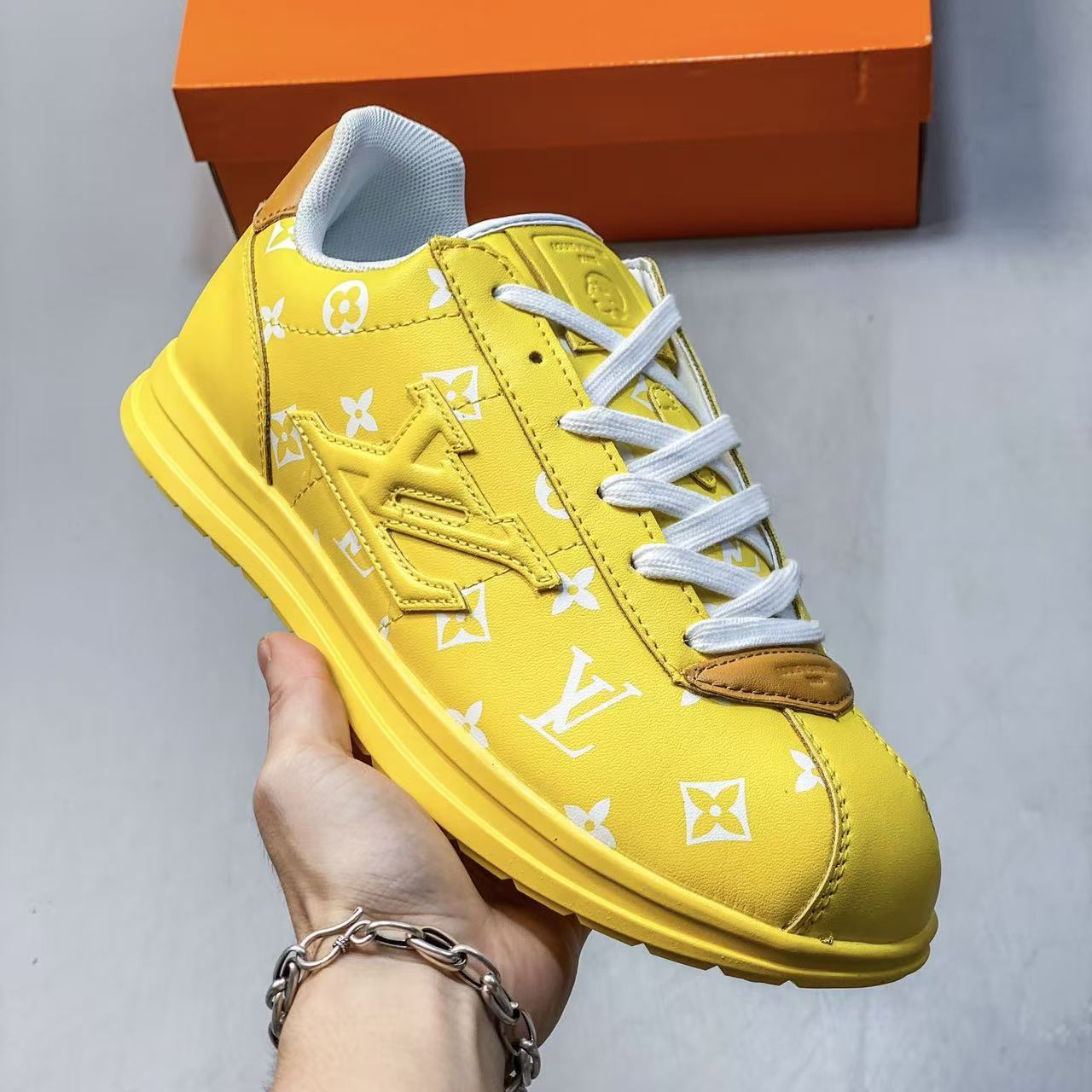 LV Buttersoft FW25
