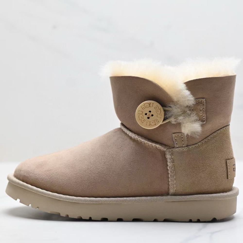 UGG bailey mini buttton
