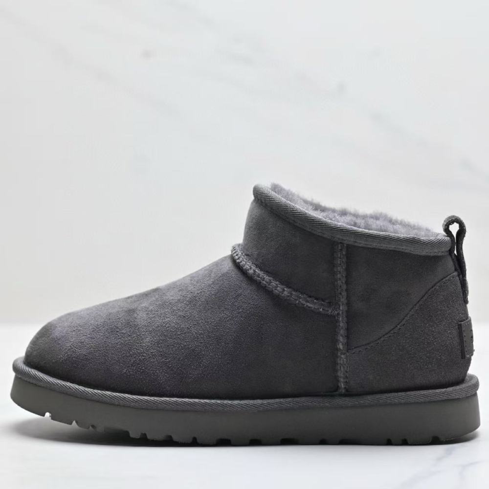 UGG Classic Ultra mini