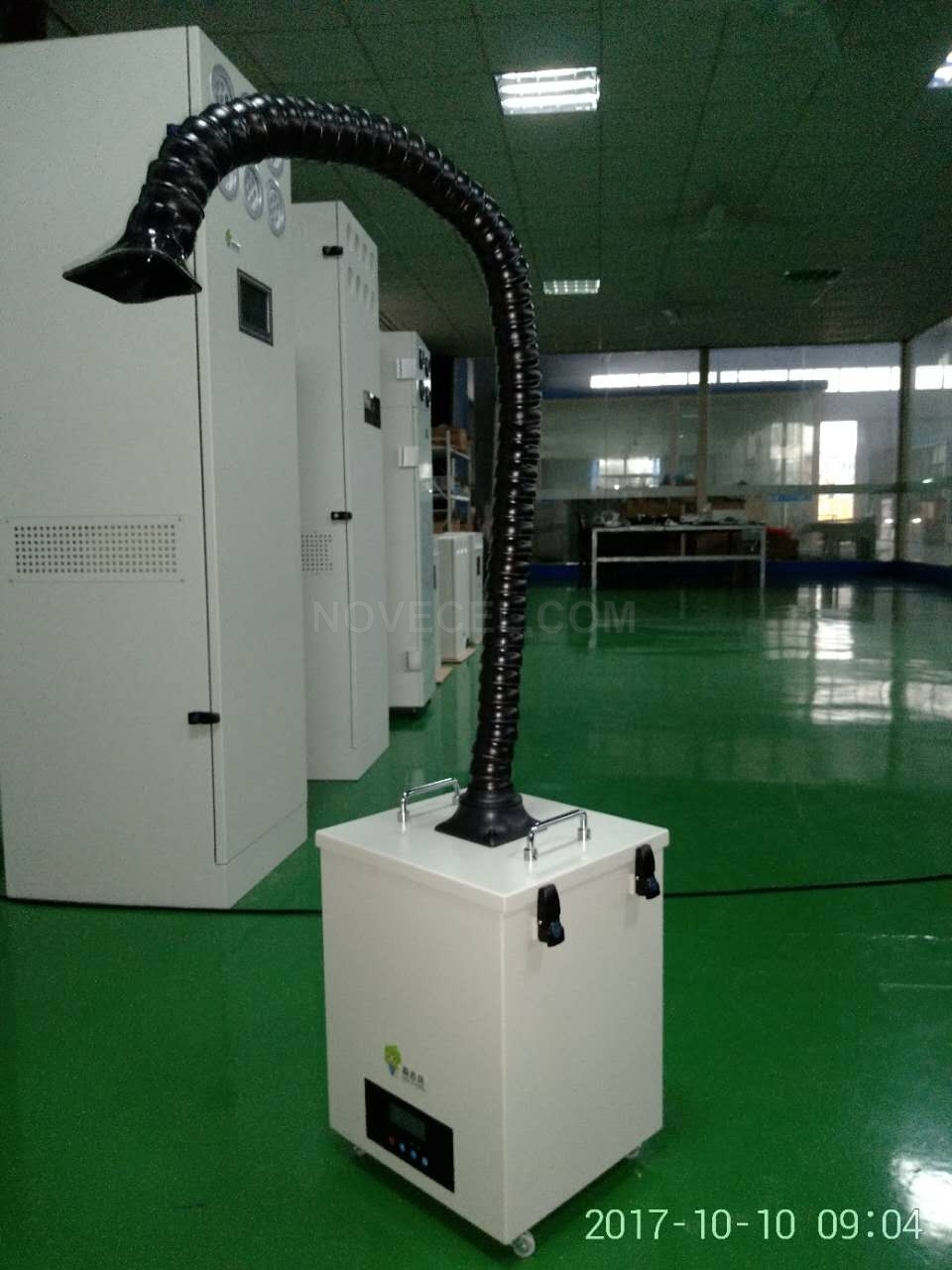 Air Purifier with Single Arm