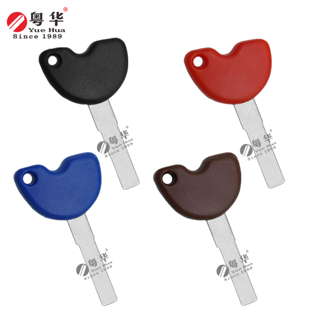 Suitable for Piaggio motorcycle keys, Piaggio 002 flat key, rubber head motorcycle key, GTS300 copper key blank