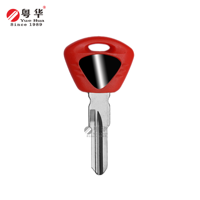 Suitable for Triumph motorcycle keys, Universal Triumph 001 Right Double TRIUMPH 675/1050/T100/T900