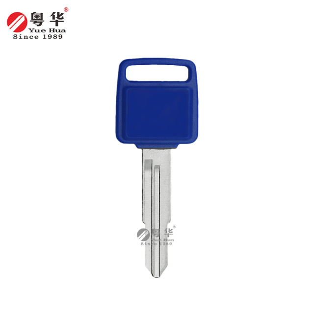 Suitable for Honda motorcycle keys, Honda 028 Right Double motorcycle key blanks, available in black, red, and blue, Yuehua key locksmith supplies