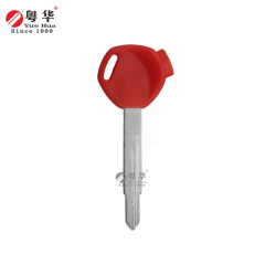 Suitable for Honda motorcycle keys. Honda 024 left double W. Thickness 3.0mm. Available in black, red and blue colors.Yuehua key blank and locksmith consumables.
