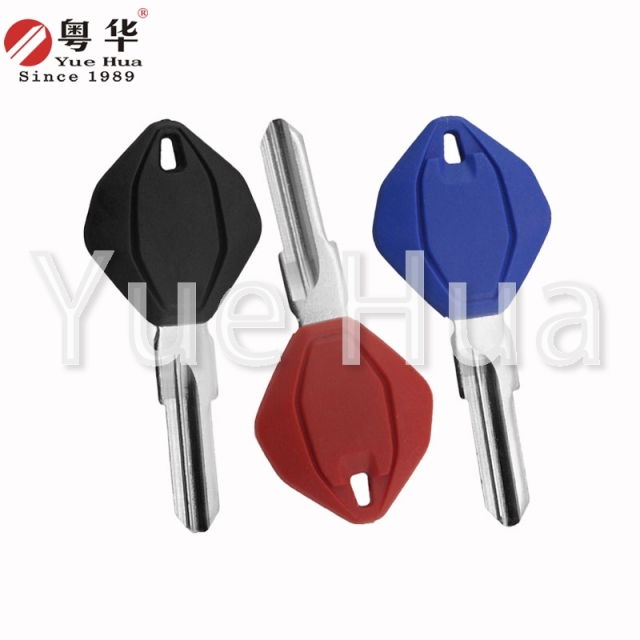 适用于杜卡迪摩托车钥匙，杜卡迪017右侧双槽钥匙，杜卡迪V2/V4/V4S/V4SL/1100，Hypermotard 950，芯片插入式钥匙，岳华钥匙锁匠配件