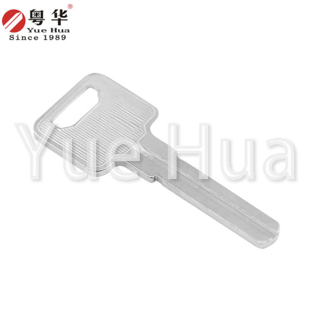 Suitable for Yili double-sided double-sided internal milled groove blade key blank, copper material thickness 1.8, computer key