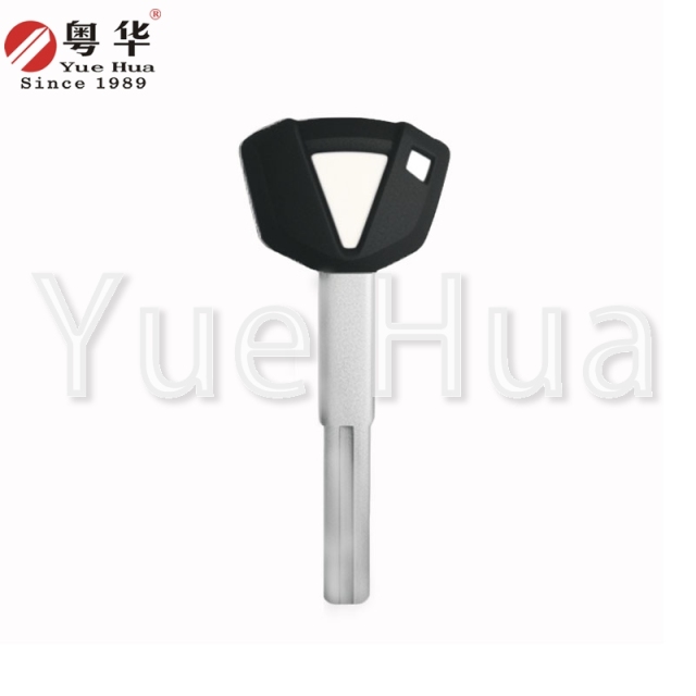 Suitable for Kawasaki motorcycle keys Kawasaki 017 flat key (W);Ninja400/Z400;chip installable;motorcycle key blank Yuehua key and lock consumables
