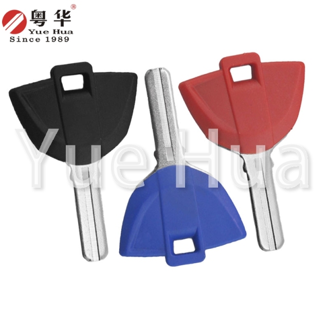 Suitable for BMW motorcycle keys BMW 011-1 middle groove R1200RT/GS/RS1000RR/F800R motorcycle key blank;chip installable