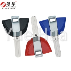 Suitable for BMW motorcycle keys BMW 001 middle groove;F800/R1200RT/GS/RS1000RR;chip installable;motorcycle key blank