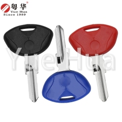 适用于宝马摩托车钥匙 BMW 005 右双槽 C1/C1-200/C600/C650GT/Sport；可安装芯片；摩托车钥匙坯