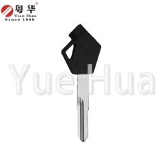 适用于铃木摩托车钥匙；铃木磁性387右双槽；摩托车钥匙坯；黄铜钥匙坯；带磁珠和磁膜。