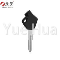 适用于铃木摩托车钥匙；铃木磁珠摩托车短款左右双槽钥匙坯；摩托车钥匙坯；锁匠耗材；含磁珠和磁膜
