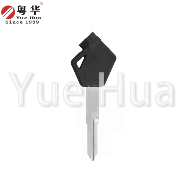 适用于铃木摩托车钥匙；铃木 UY 型左双槽钥匙；摩托车钥匙坯；锁匠耗材；带磁珠和薄膜。