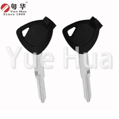 Suitable for Suzuki motorcycle keys; National III Suzuki magnetic left and right double-groove; Black rubber double-groove key blank; With magnetic beads and rubber sheets.