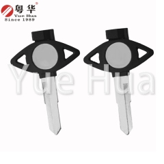 Suitable for Yamaha motorcycle keys, short Yamaha with magnetic left and right single groove,motorcycle key blank, copper key blank with magnetic beads and plastic film.