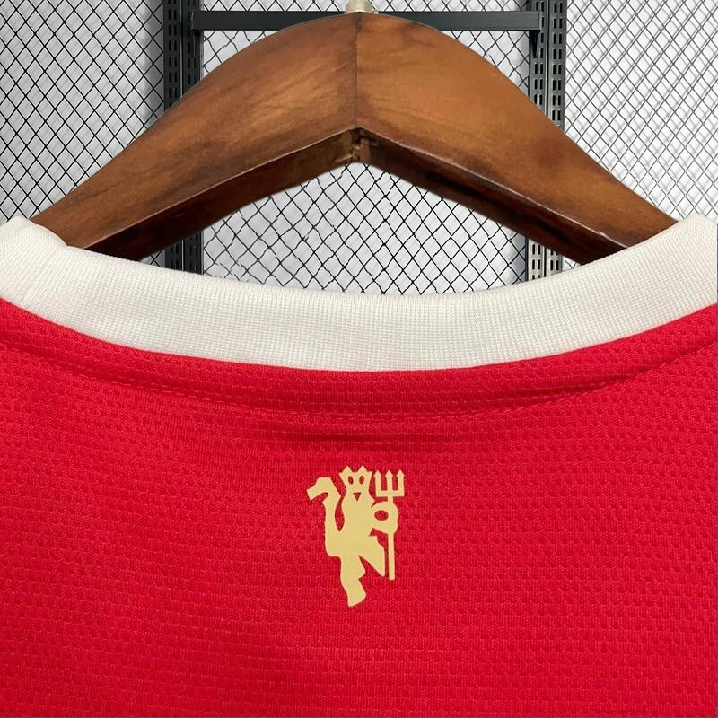 Retro 2021-22 Manchester United Home Football jersey Retro