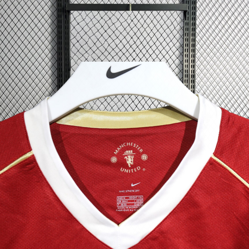 Retro player 2006-07 Manchester United home long sleeved Football jersey retro